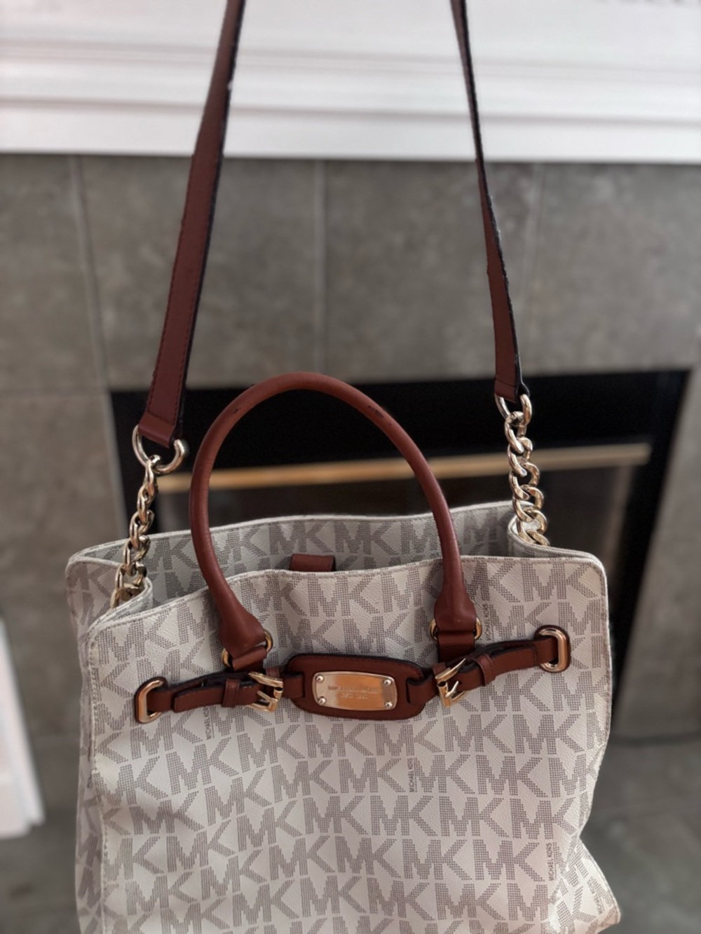 Michael Kors Beige MK Logo Tote with Brown Leather Handles - Picture 2 of 9